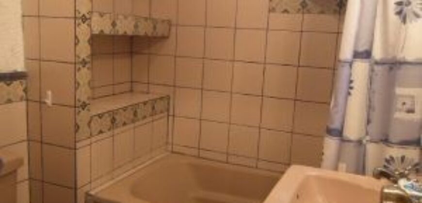 A942 – Apartamento En Renta 3 Habitaciones Amueblado