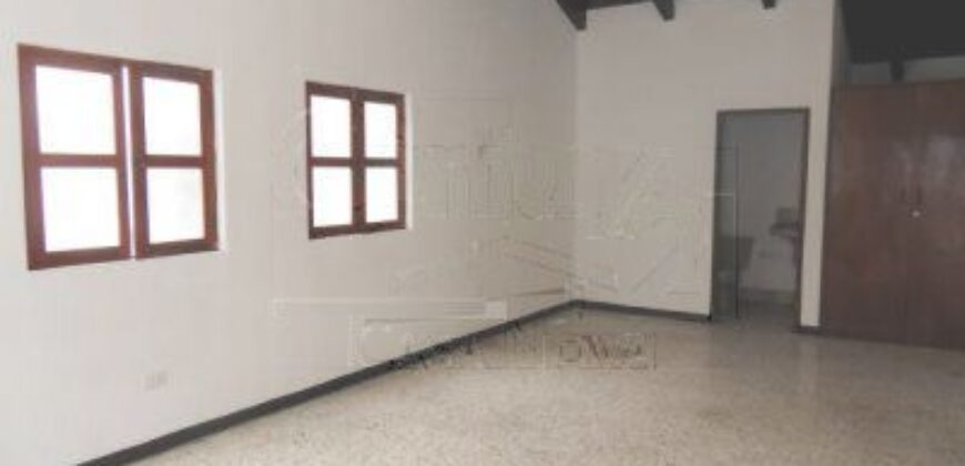 A926 – House For Rent 7 Bedrooms Unfurnished