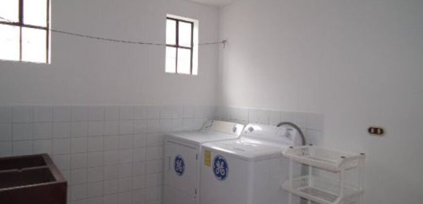 G230 – 3 bedrooms house for rent