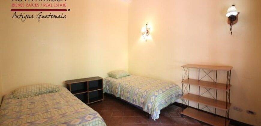 A356 – Casa de 3 dormitorios en residencial Barrio Belencito
