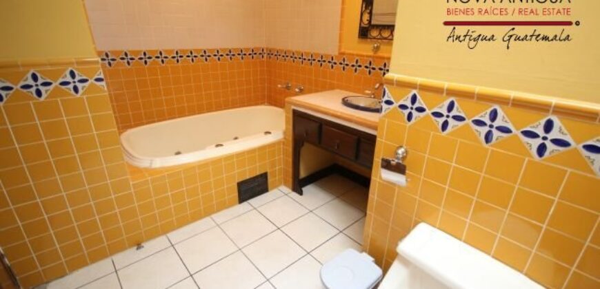 A356 – Casa de 3 dormitorios en residencial Barrio Belencito