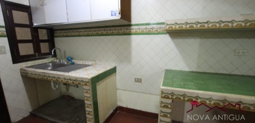 A936 – House For Rent 2 Bedrooms Unfurnished