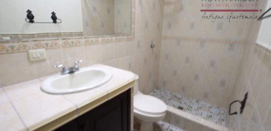 A936 – House For Rent 2 Bedrooms Unfurnished