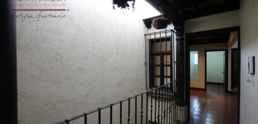 A936 – House For Rent 2 Bedrooms Unfurnished