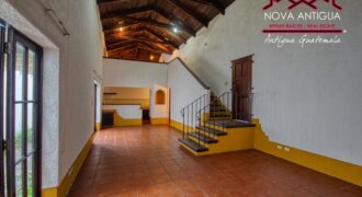A4138 – Loft for rent in residential area