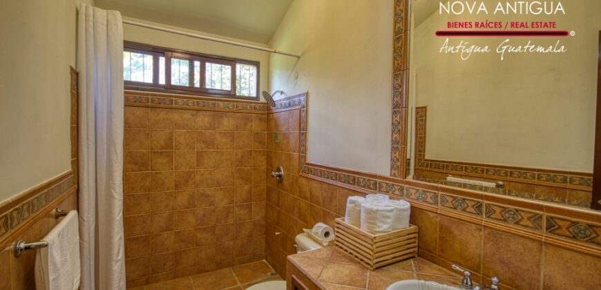 D279 – Amplia propiedad en renta