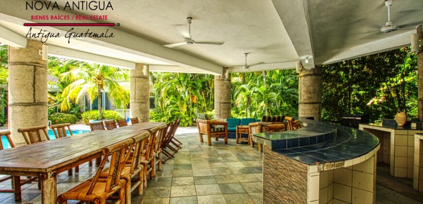 CS010 – Beach mansion in the Pacific Coast of Guatemala