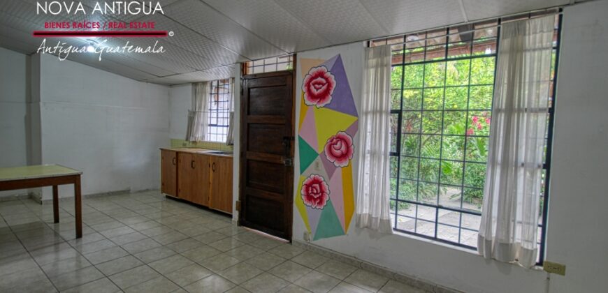 A4141 – Studio for rent at a walkable distance