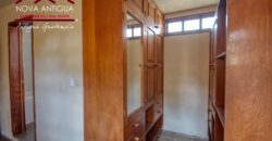 A4145- Casa en remodelacion en el casco de La Antigua