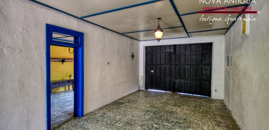 A201 – Casa de 2 habitaciones para rentar en Antigua