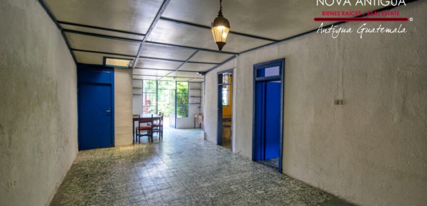 A201 – Casa de 2 habitaciones para rentar en Antigua