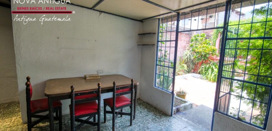A201 – Casa de 2 habitaciones para rentar en Antigua