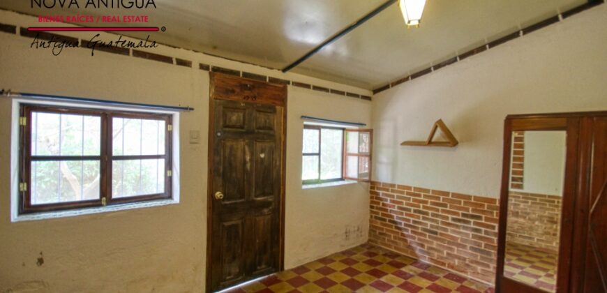 A201 – Casa de 2 habitaciones para rentar en Antigua