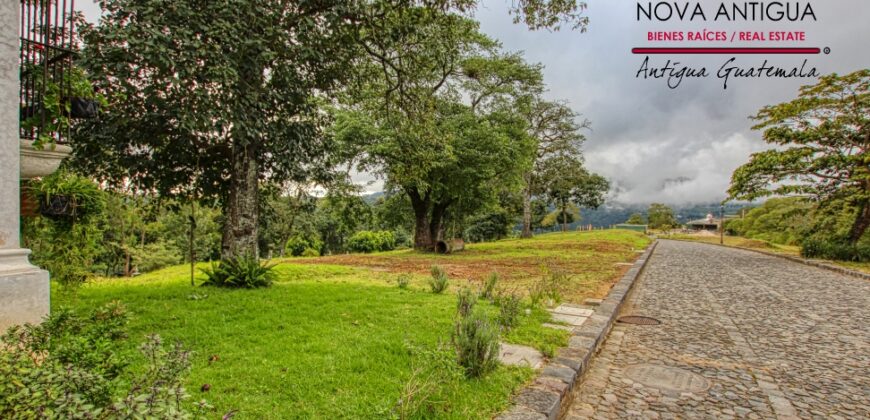 SML01 – Land in exclusive residential area near Antigua Guatemala