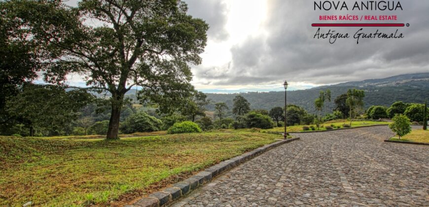 SML01 – Land in exclusive residential area near Antigua Guatemala