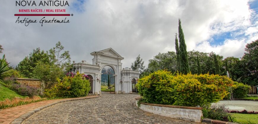 SML02 – Land in exclusive residential area near Antigua Guatemala
