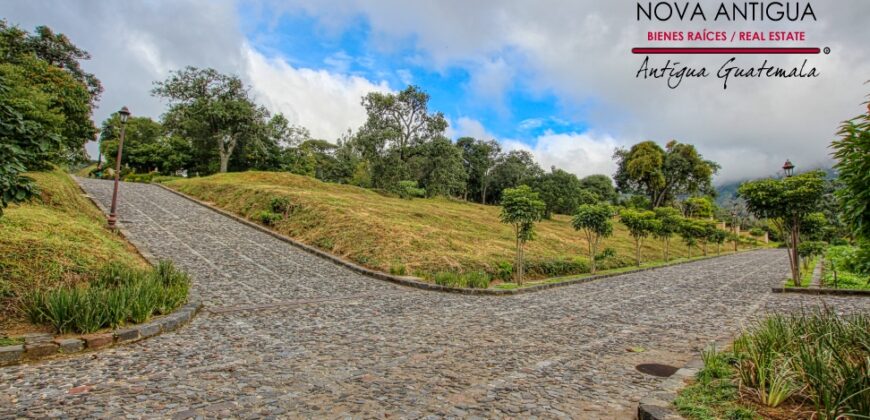 SML02 – Land in exclusive residential area near Antigua Guatemala