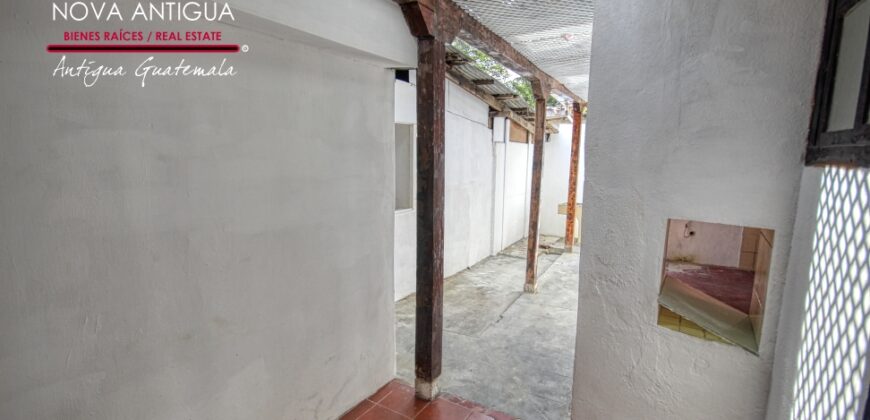 A4142 – Spacious retail space for rent