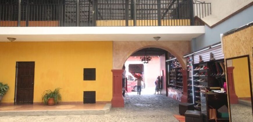 A204 – Reatail space for rent in Central Antigua