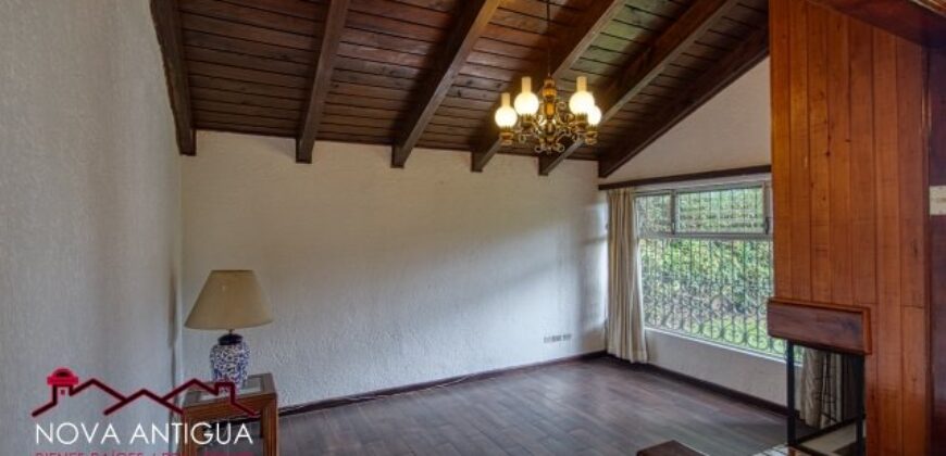 A280 – House for rent at 3 blocks from Central Park