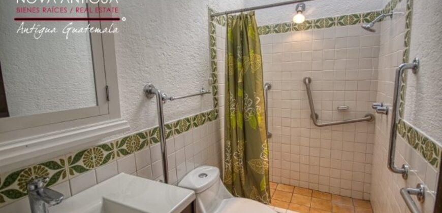 A280 – House for rent at 3 blocks from Central Park