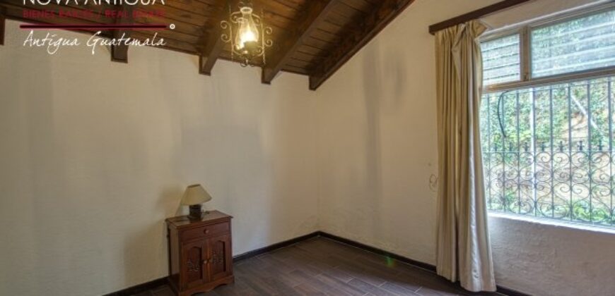 A280 – House for rent at 3 blocks from Central Park