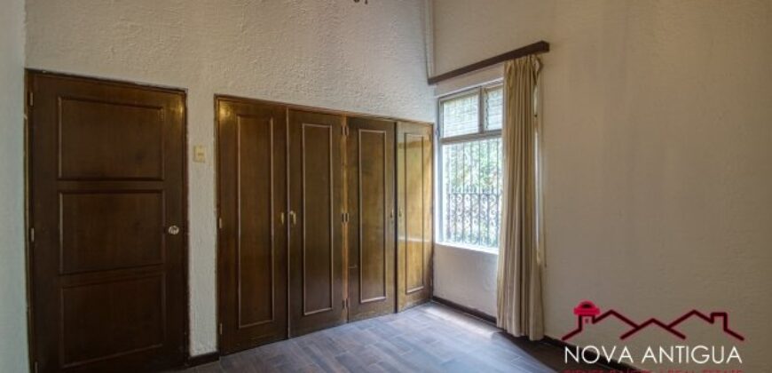 A280 – House for rent at 3 blocks from Central Park