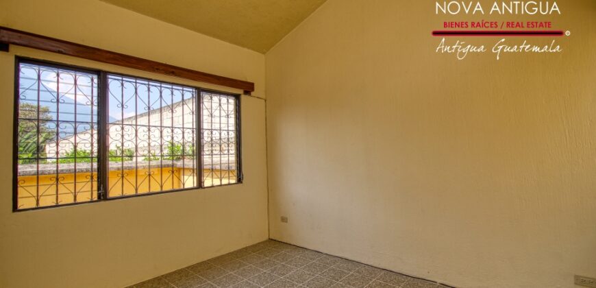 D252 – Casa en renta 5 habitaciones