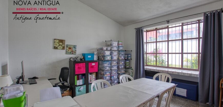 D30 – House 3 bedrooms unfurnished