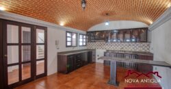 F100 – Beautiful house in Jocotenango