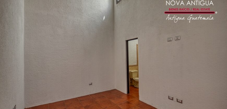 F100 – Beautiful house in Jocotenango