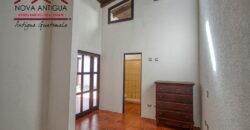 F100 – Beautiful house in Jocotenango