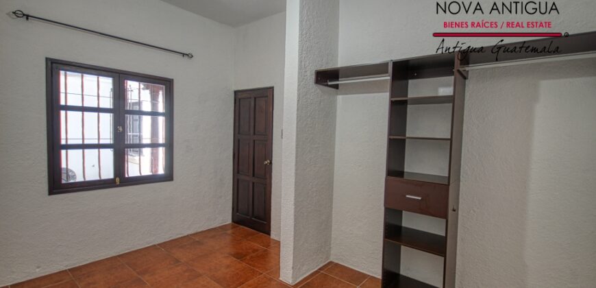 F100 – Beautiful house in Jocotenango
