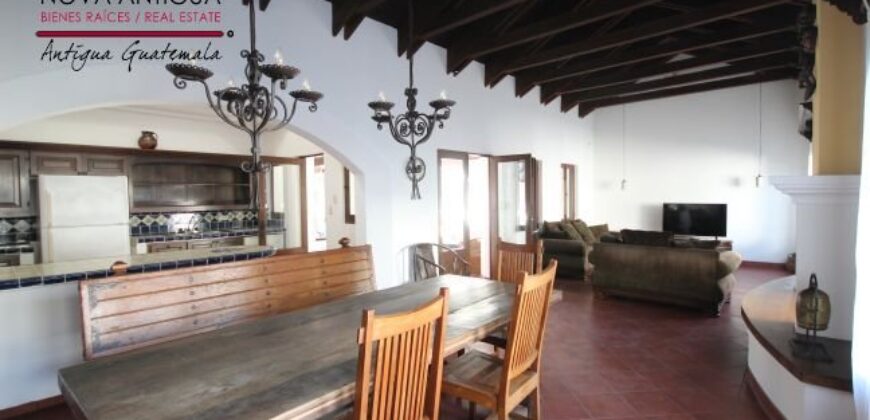 A270 – House in a gated community 3 bedrooms for rent