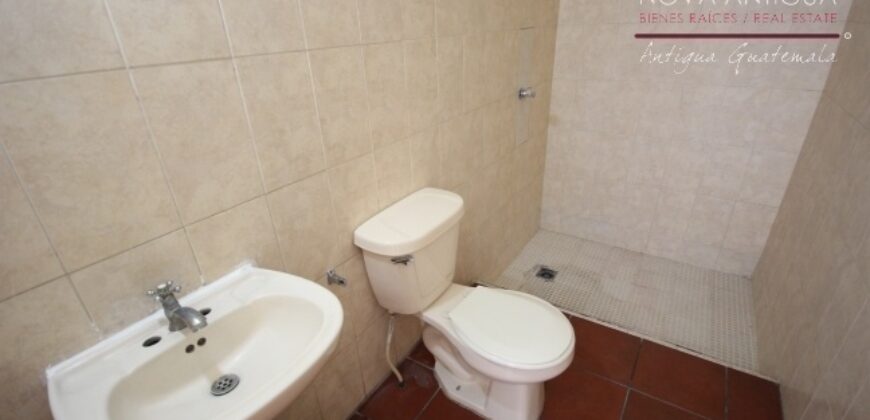 A3403 – 3 bedroom house unfurnished