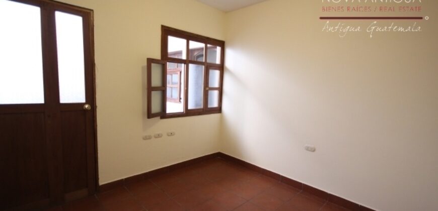 A3403 – 3 bedroom house unfurnished