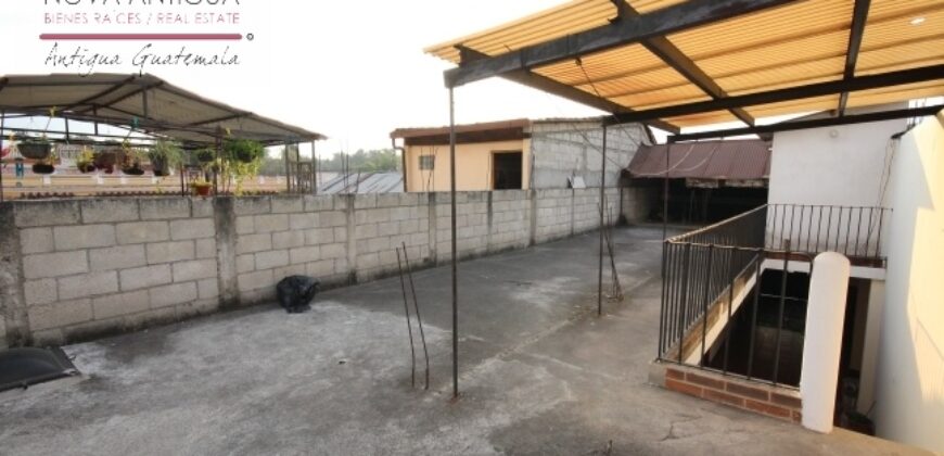 A3403 – 3 bedroom house unfurnished