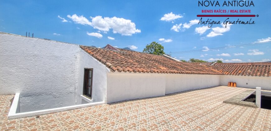 A906 – Incredible commercial space for rent