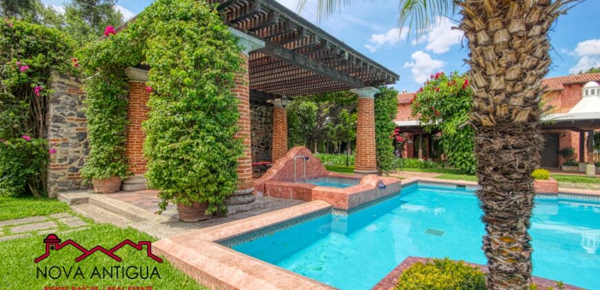 A4151 – Casa amueblada en Condominio Exclusivo en Antigua Guatemala