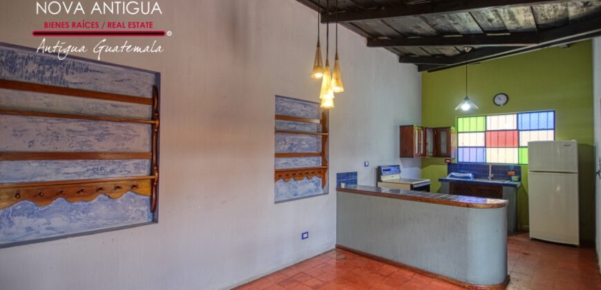 A4152 – Cozy house unfurniture