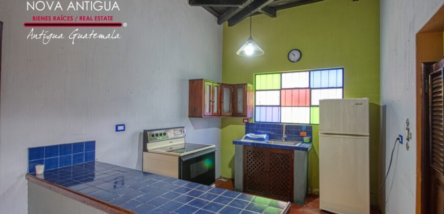 A4152 – Acogedora casa sin muebles