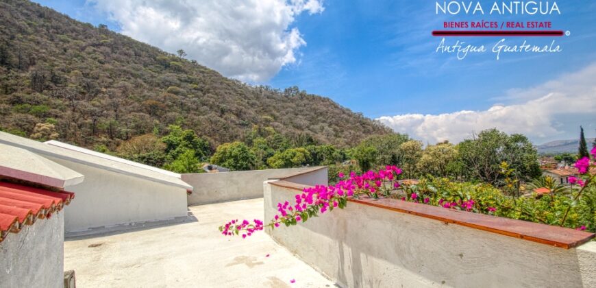 E243 – Beautiful property within a semi-private sector