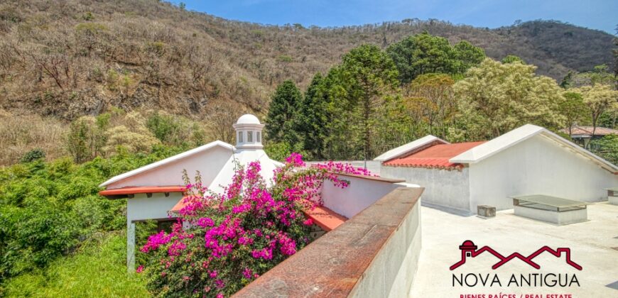 E243 – Beautiful property within a semi-private sector