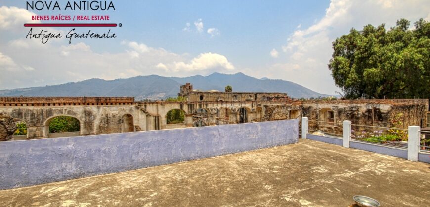 A4160 – Apartamento en el casco de la Antigua Guatemala