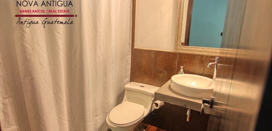 C4006 – Beautiful loft in private residential