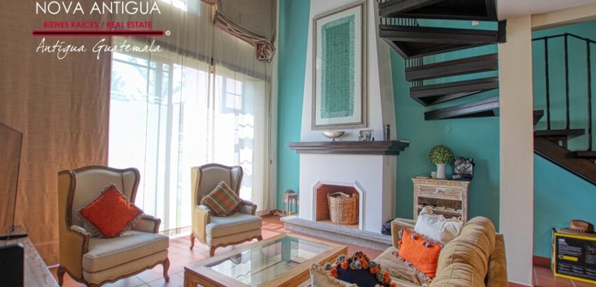 C4006 – Beautiful loft in private residential