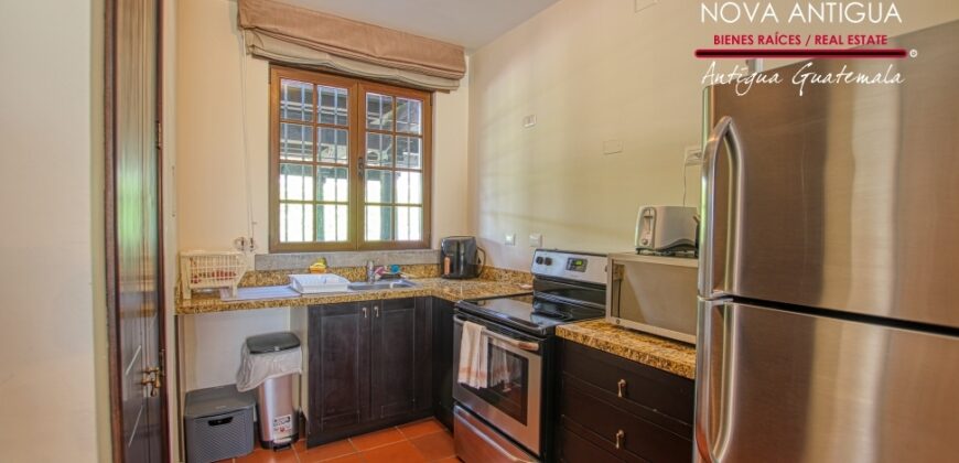 C4006 – Beautiful loft in private residential