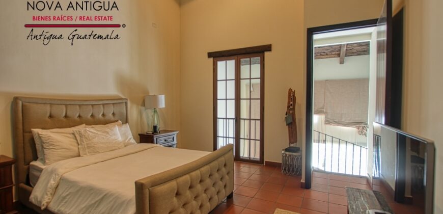 C4006 – Beautiful loft in private residential