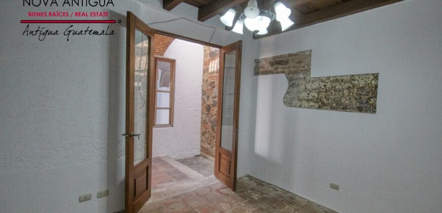 A4150 – Hermosa propiedad en renta a pocas cuadras del centro