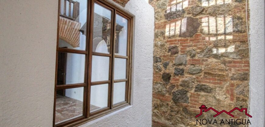 A4150 -Beautiful property for rent a few blocks from downtown